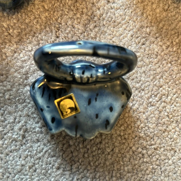 Made In Alaska Whale Tail Napkin Rings set of 6 - Picture 2 of 3